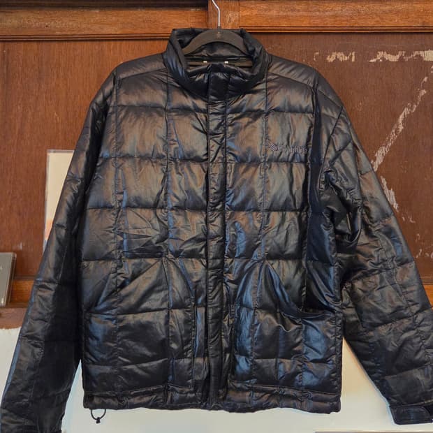 컬럼비아 경량패딩