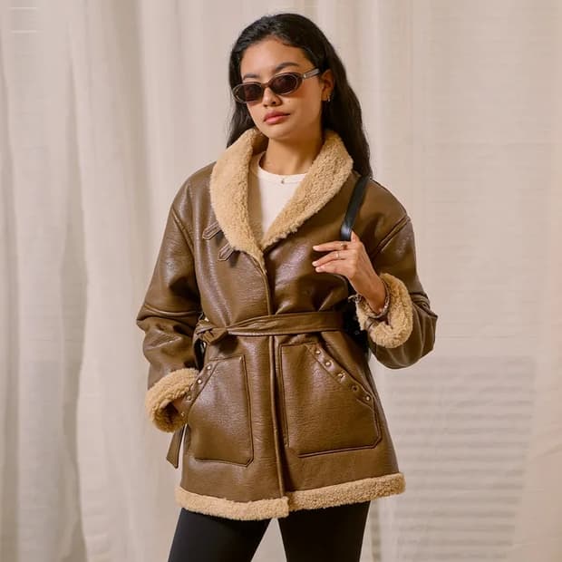 비터셀즈 무스탕 새상품 프리사이즈