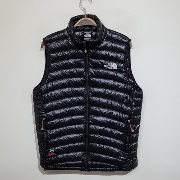 (95) 노스페이스 경량 패딩조끼 블랙 서밋시리즈 700 다운 베스트 
