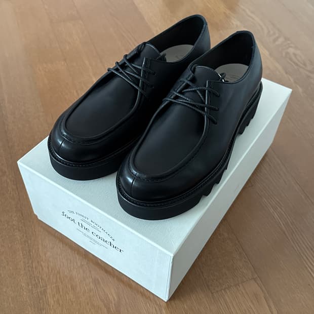 [새제품] 풋더코쳐 티롤리안 슈즈 265사이즈 8.5