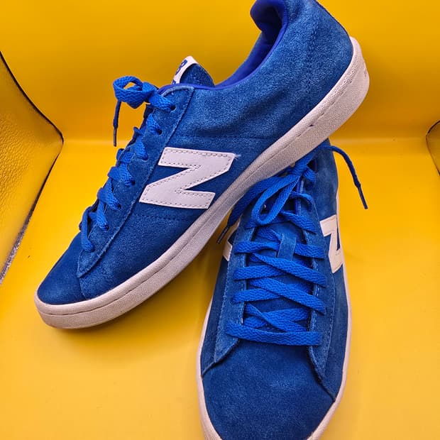 뉴발란스 스니커즈 270