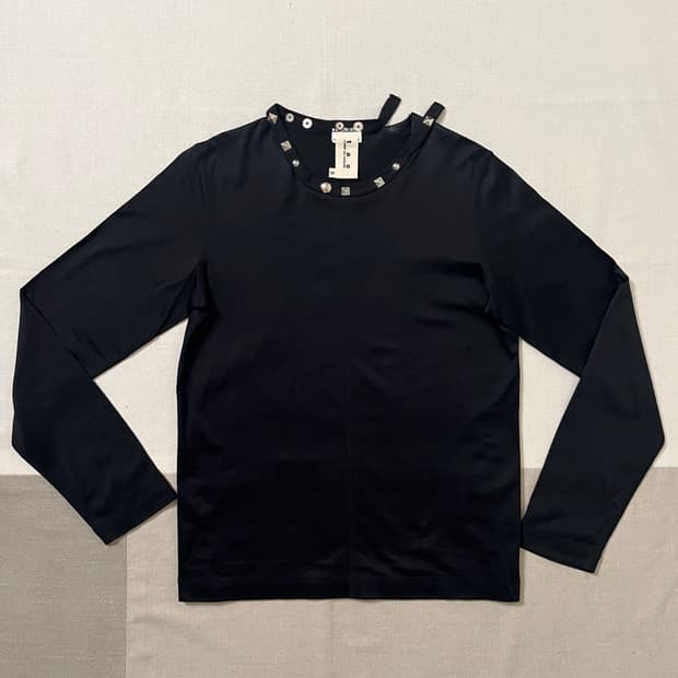 Tao comme des garcons 스터드 롱슬리브 티셔츠