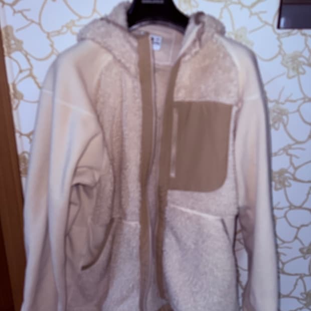 유니클로 화이트마운티니어링 후리스 xl 아이보리