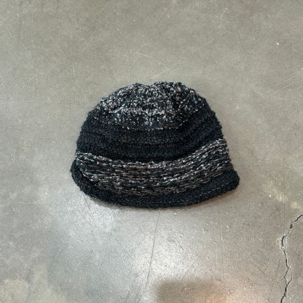 그레이 패턴 니트 비니