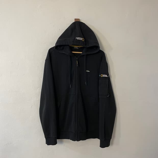 디스커버리 후드 집업 