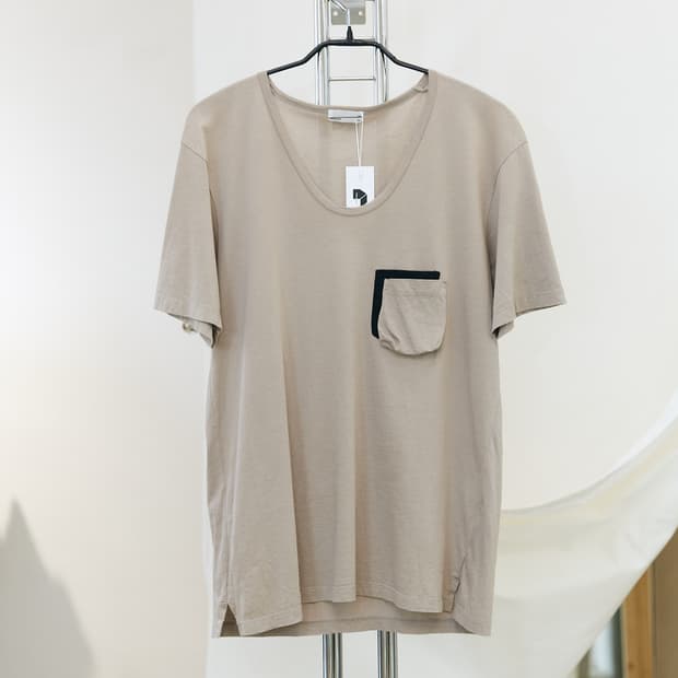 Front Pocket V-neck T-Shirt