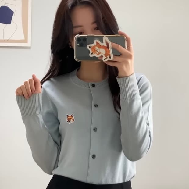 메종 키츠네 폭스 헤드 패치 어드저스티드 가디건 라이트 블루