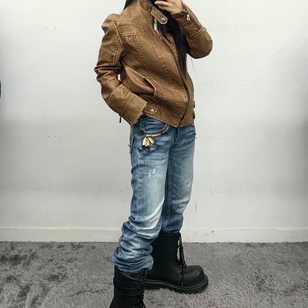 브라운 큐빅 디테일 레더자켓