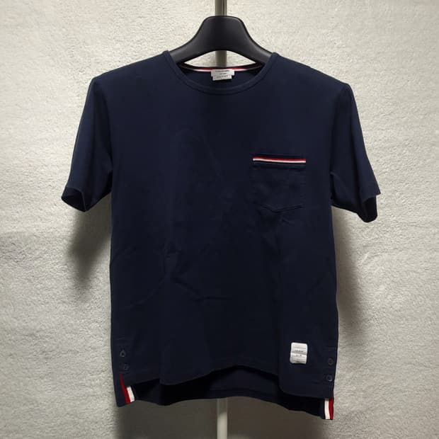 [백화점판] 2 / 톰브라운 포켓 반팔티