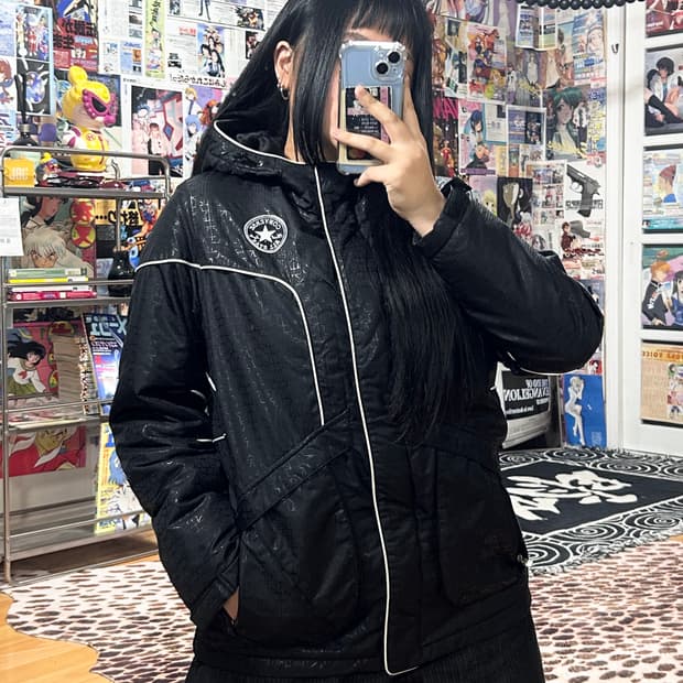 컨버스 올 스타 자수 별 패턴 후드 패딩 점퍼