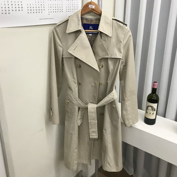 버버리 블루라벨 더블 트렌치 코트