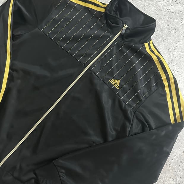 00s adidas 올드스쿨 블랙 골드 핀스트라이프 트랙탑