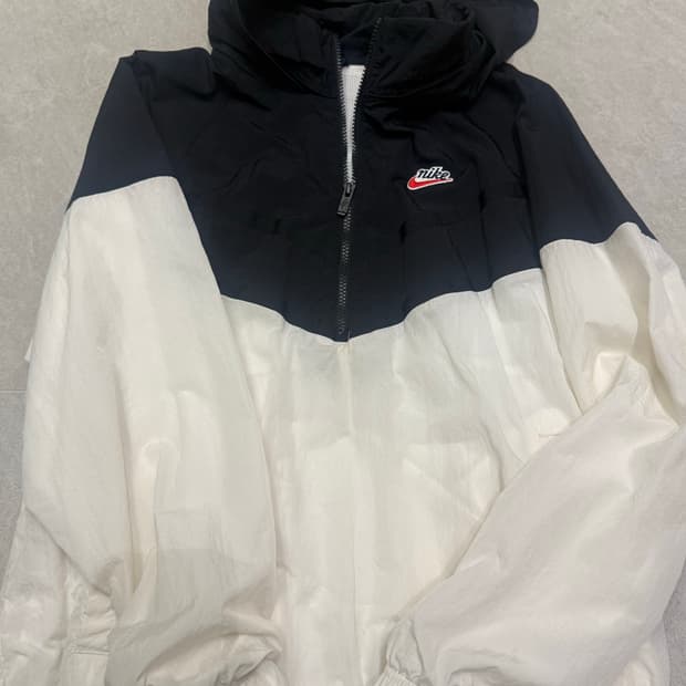 나이키 반집업 바람막이 M