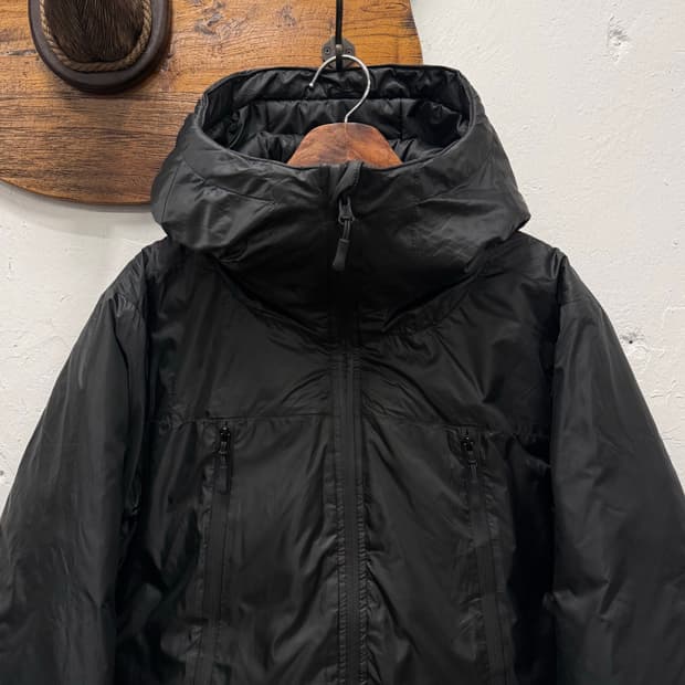 66) SEANA Hooded Down Jacket