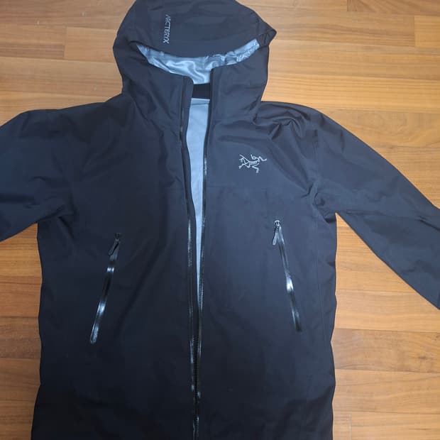 아크테릭스 베타25년도 블랙m 남성