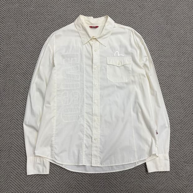 에비수 화이트 자수 셔츠 v1747