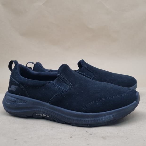 스케쳐스 고워크 아웃도어 슬립온 230