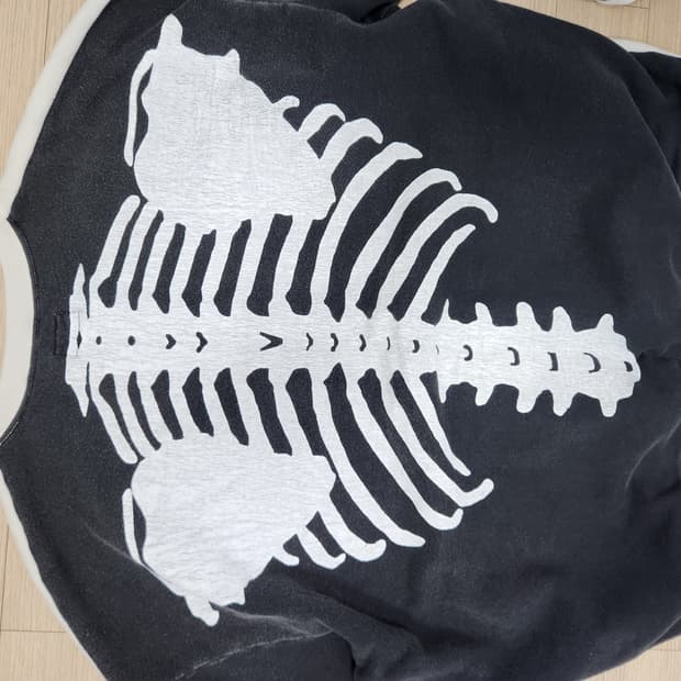 캐피탈 투톤 빅 플리스 본 스웻 셔츠 키나리 블랙