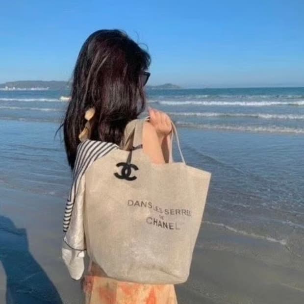 샤넬 캔버스 토트백 노벨티 새상품