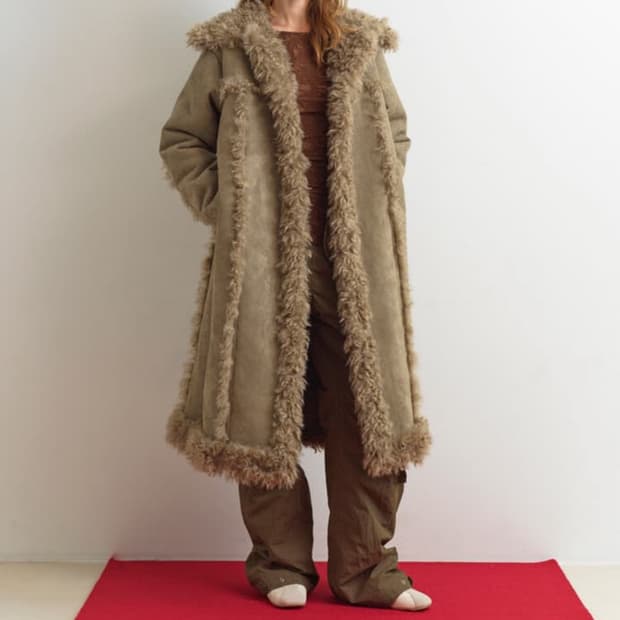 아옵트 리버시블 무스탕 퍼코트 새상품