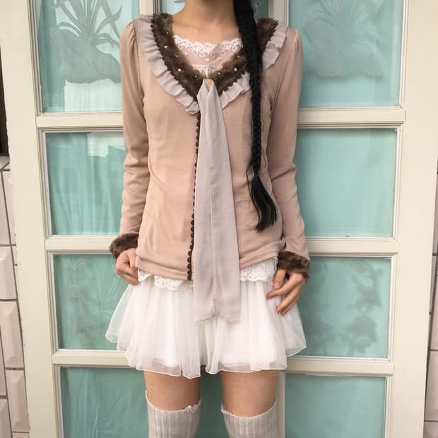 Axes femme fake fur point sleeve