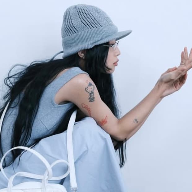 COY VISOR CROCHET BEANIE