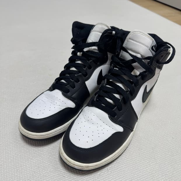 (GS) 조던 1 레트로 하이 OG 블랙 화이트 2014