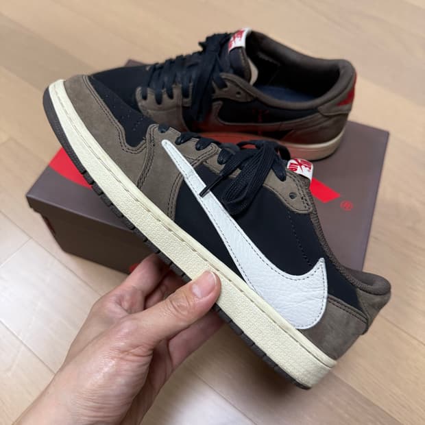 조던 1 로우 스캇 모카