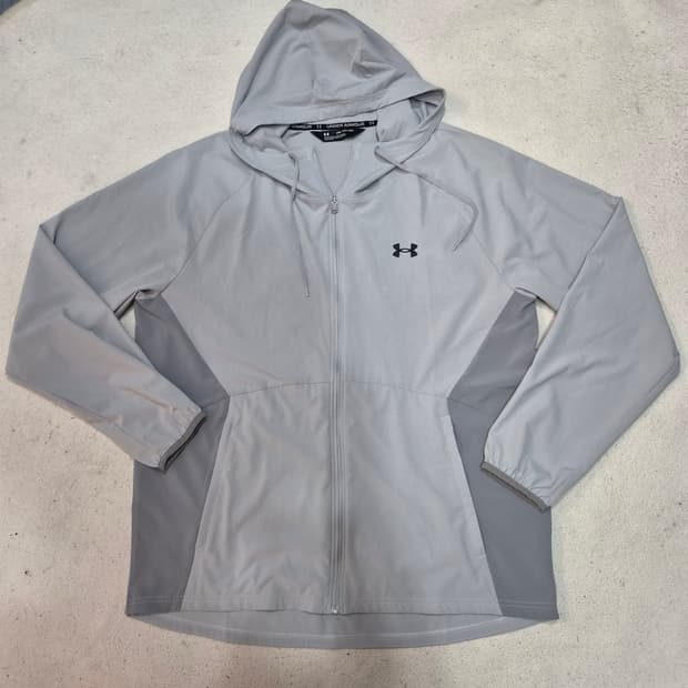 언더아머 바람막이2XL