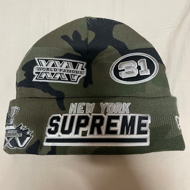 슈프림 뉴에라 풋볼 비니 우드랜드 카모 - 25FW