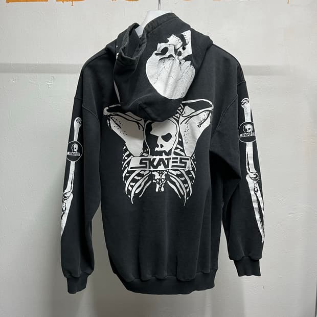 old skull skates hoodie