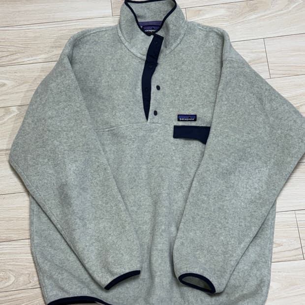 파타고니아 신칠라 오트밀색상