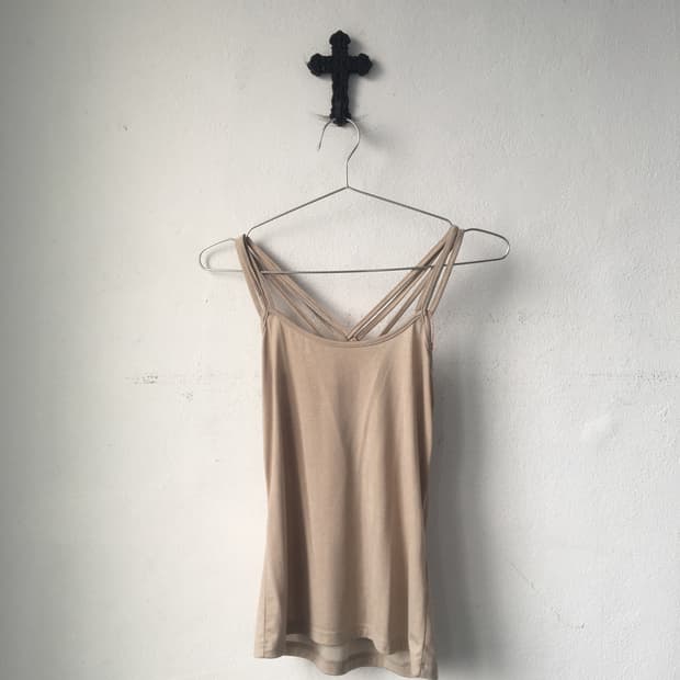 Back line point sleeveless