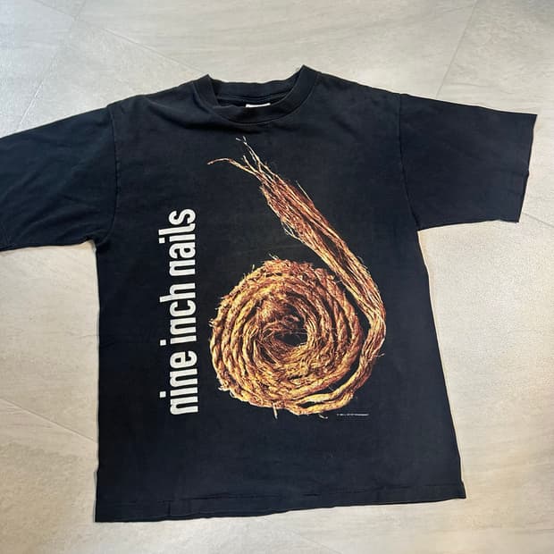 [L] 90s Nine inch nails 빈티지 밴드티