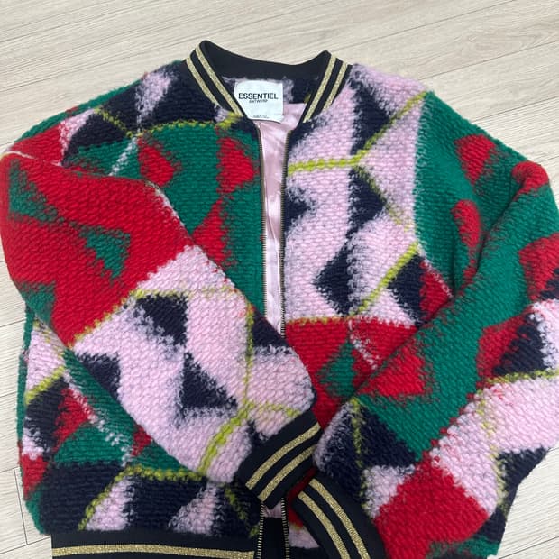 에센셜 앤트워프 봄버자켓 뽀글이 