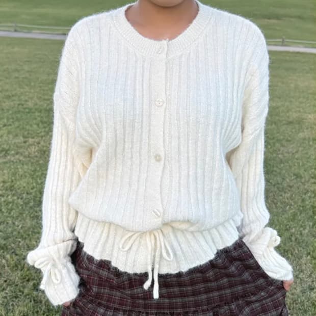 부클 프릴 가디건