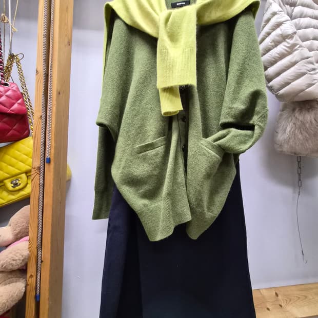 zucca 앙고라 캐시울 나그랑롱니트. 코스울 랩스커트