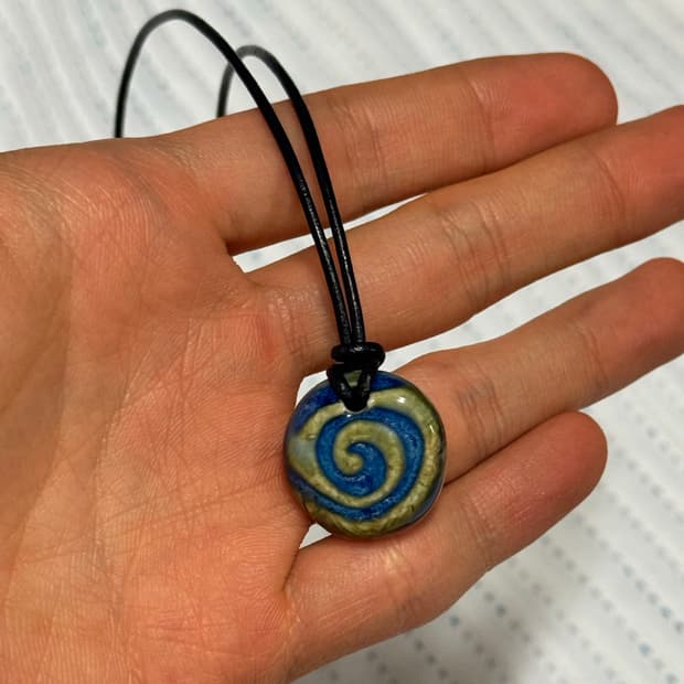 이우가마카라스 스타일 펜던트 목걸이