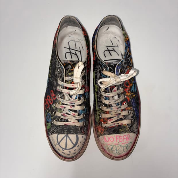 베트멍 그래피티 컨버스