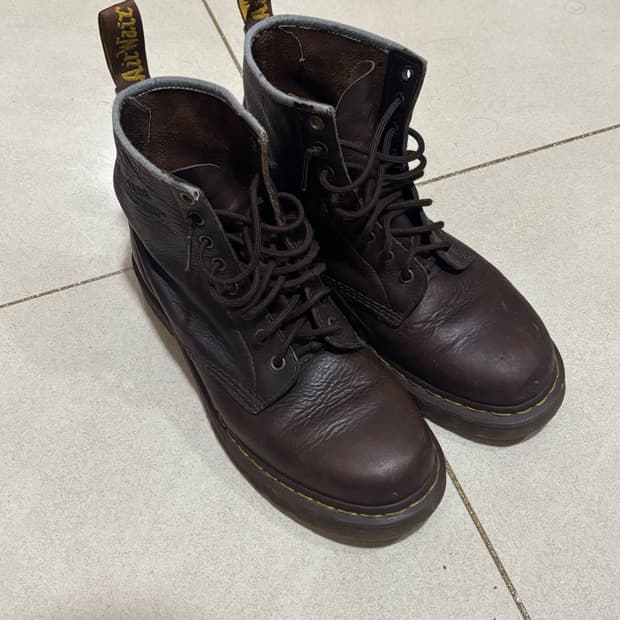 닥터마틴 워커 8홀 구두 브라운 260 