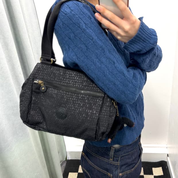 키플링 블랙 파이톤 백