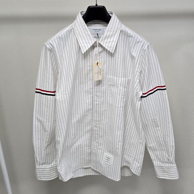 톰브라운 암밴드 스트라이프 셔츠 4사이즈 105 판매