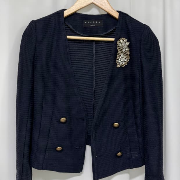 시슬리 브로치 여성자켓