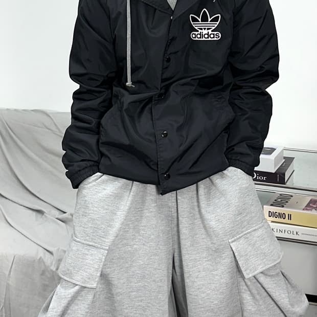 아디다스 빅로고 후드 코치 자켓 100
