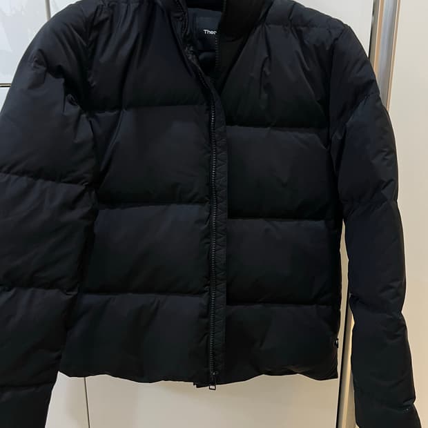 24fw 띠어리 푸퍼패딩여성 (새상품급)