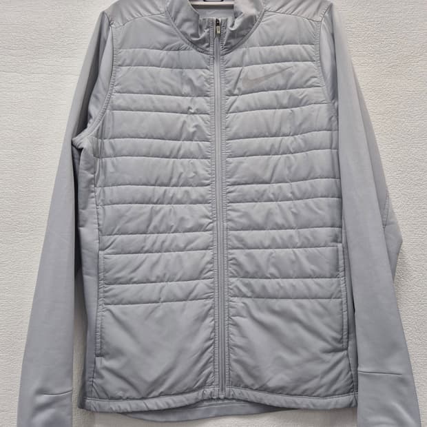 나이키 에센셜 필드 경량 자켓 그레이 / 100 (정품)