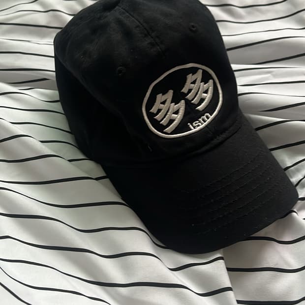 다다이즘 볼캡 모자