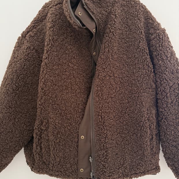 낫띵리튼 플리스 리버시블 점퍼