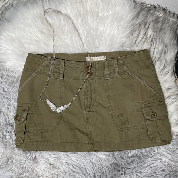 Abecrombie 아베크롬비 카키색 카고 스커트