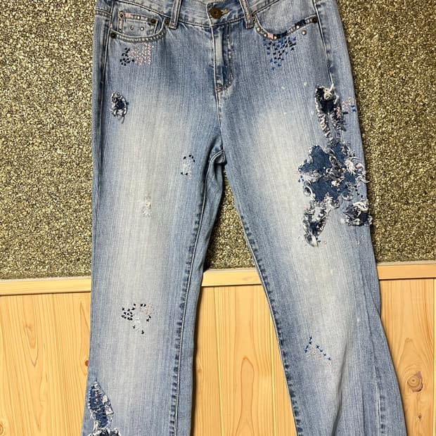 DKNY Jeans 빈티지 패치워크 디스트레스드 플레어 데님 팬츠